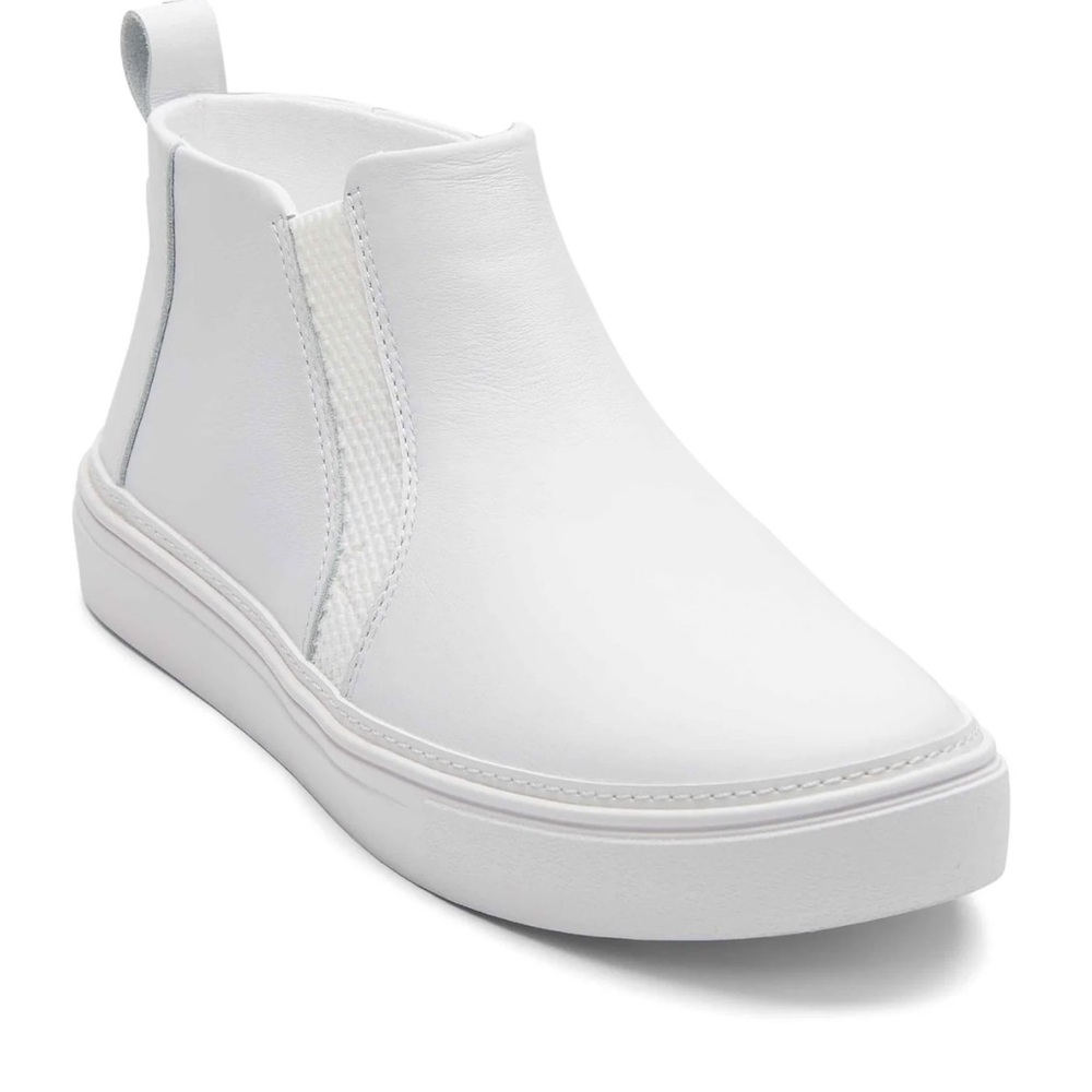 NWT TOMS Bryce White Slip-On Sneakers 7.5